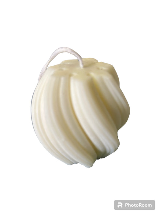 Vanilla snowflake swirl